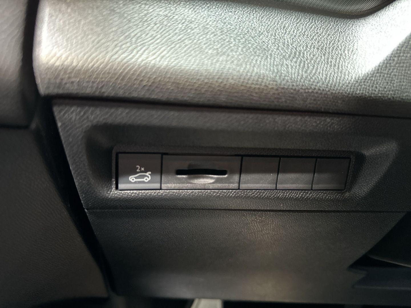 Peugeot 308 - Bild 16