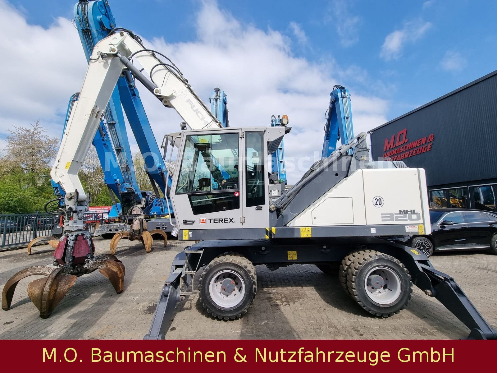 Fahrzeugabbildung Terex Fuchs MHL 320 / AC /  Polypgreifer