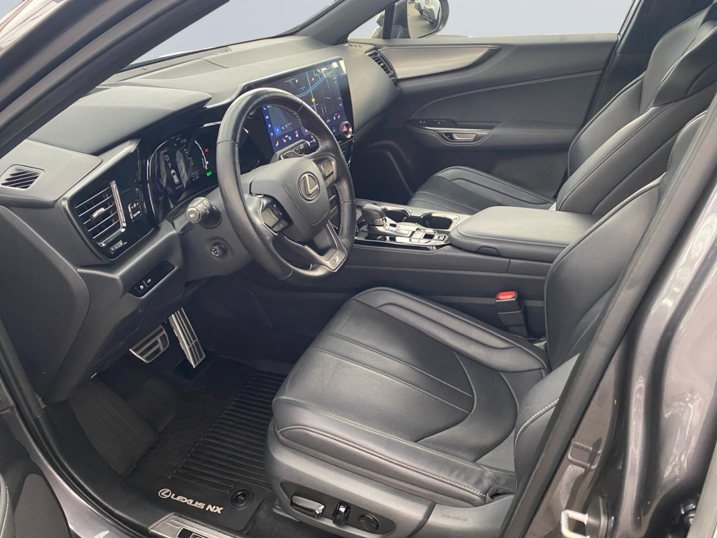 Lexus NX 450h+ 2,5L PLUG-IN, CVT LUXURY *LED*Klima*