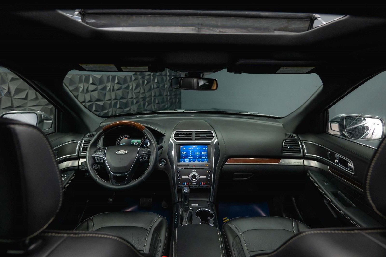Fahrzeugabbildung Ford Explorer 3.5 V6 4x4 PLATINUM Twin-Turbo EcoBoost