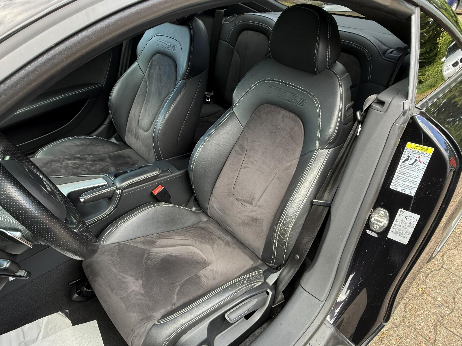 Audi 2.5 TFSI TT RS Coupe quattro+XENON+BOSE+NAVI+TEM
