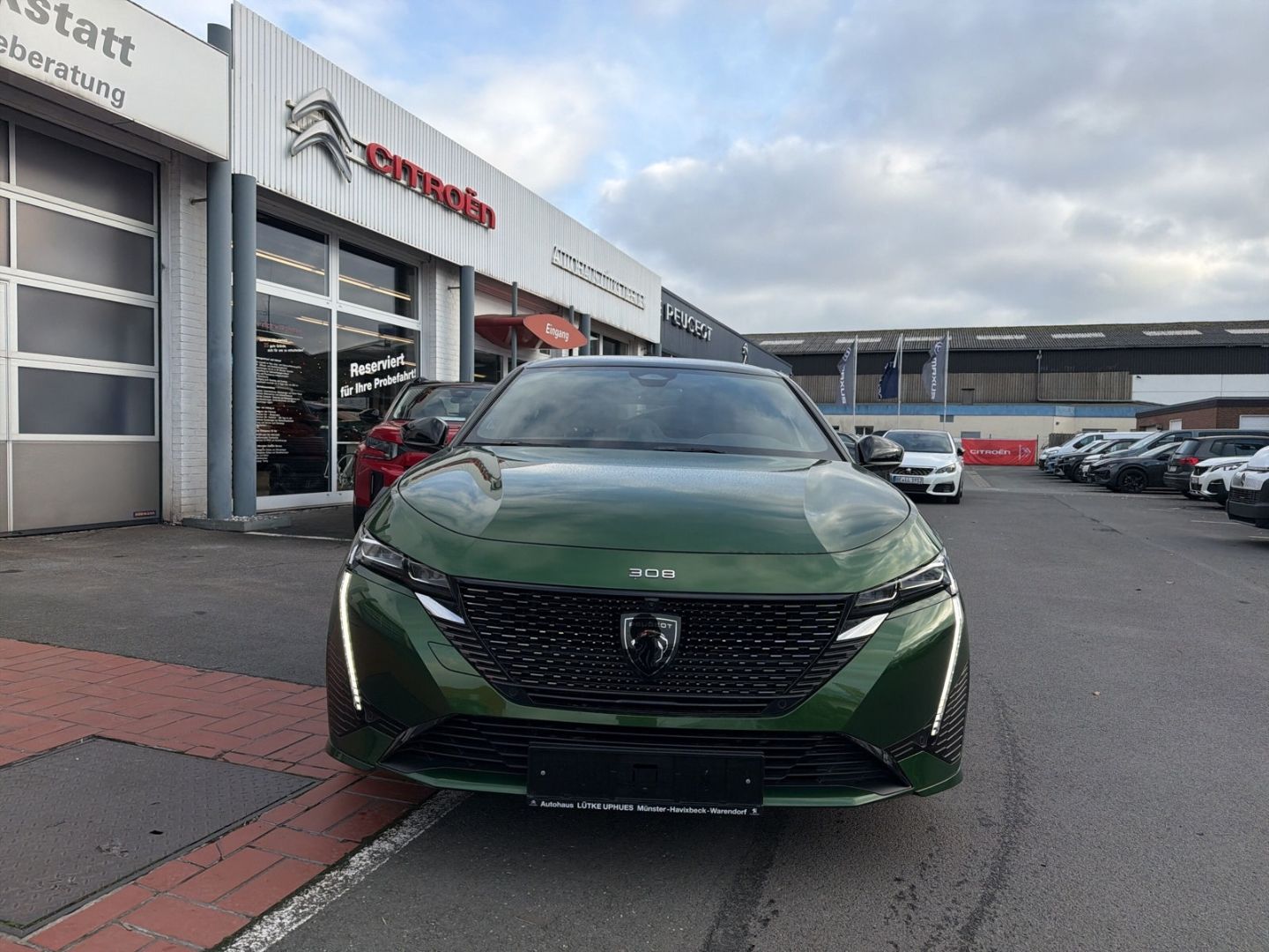 Fahrzeugabbildung Peugeot 308 GT Pack Hybrid 180 AHK-abn. El. Pano Navi