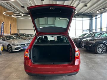 Skoda Octavia Combi Ambition 4x4 *ACC*PDC*