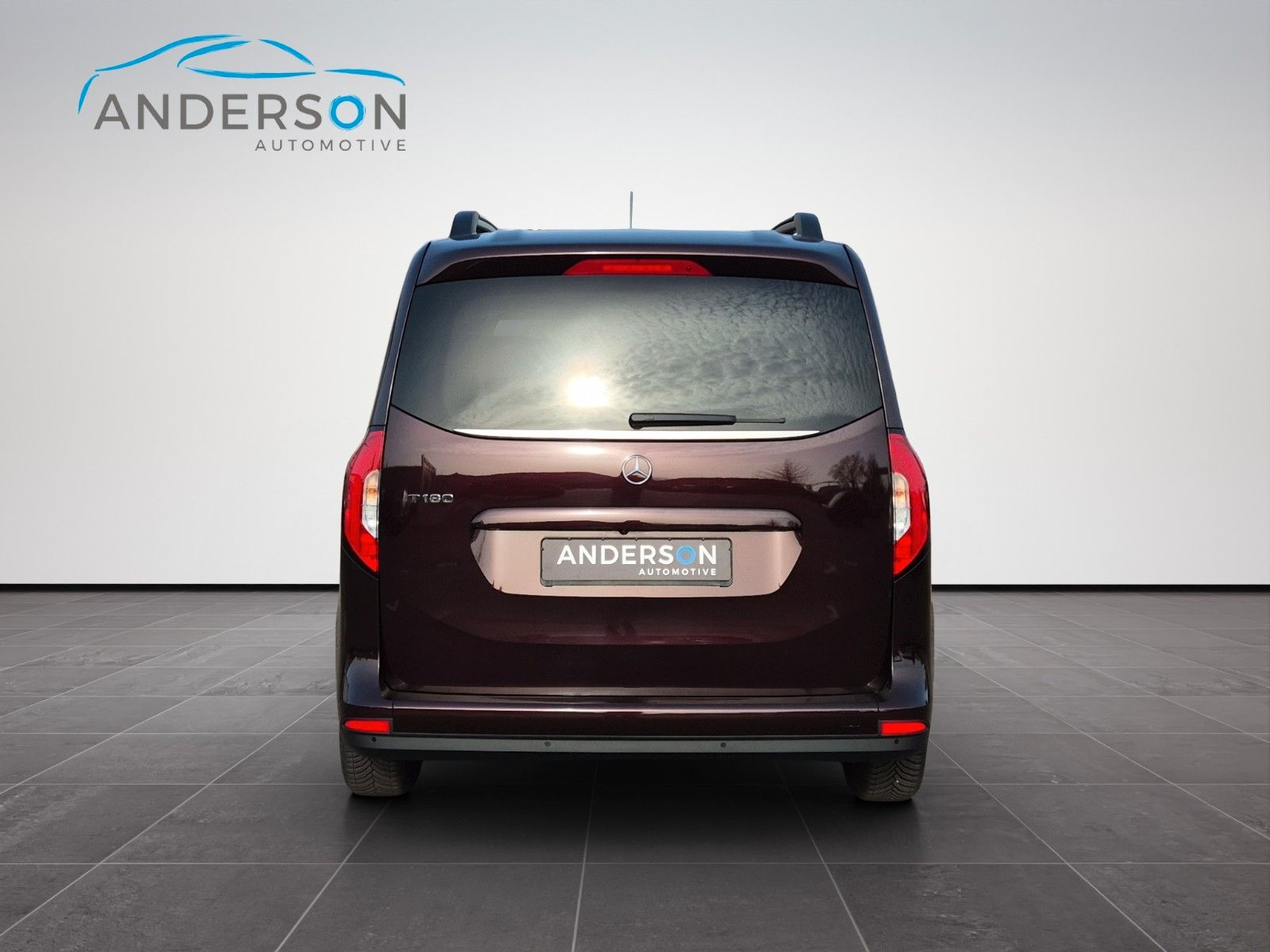 Fahrzeugabbildung Mercedes-Benz T-180 AUTOMATIK KAM LEDER NAVI LED ALLWETTER