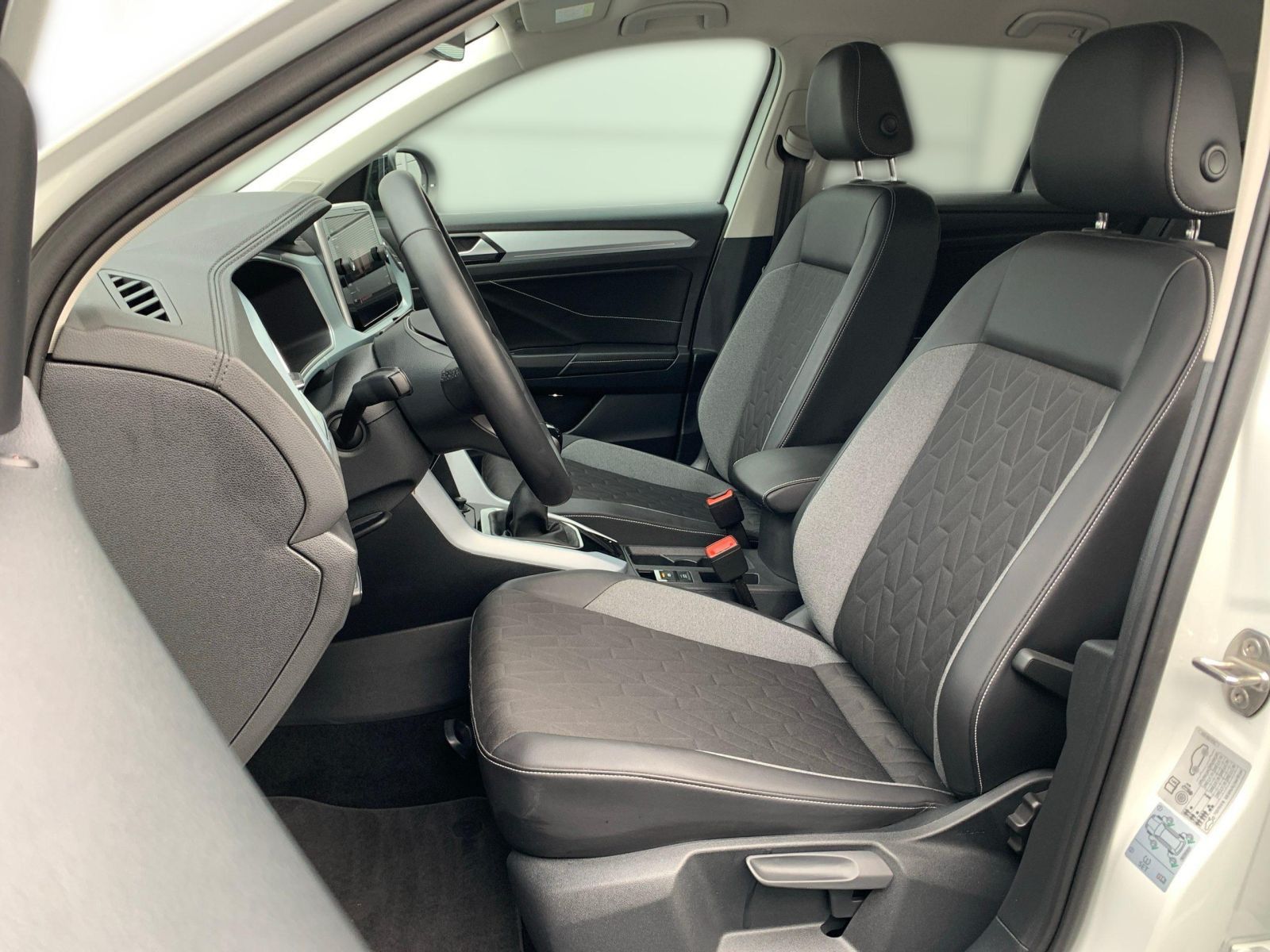 Volkswagen T-Roc - Bild 9