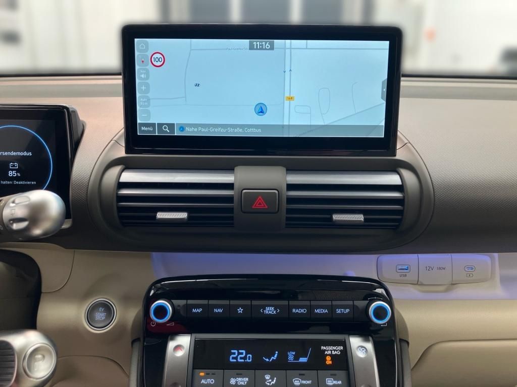 Fahrzeugabbildung Hyundai INSTER EV 49 kWh Prime WPumpe SpurW KlimaA Navi