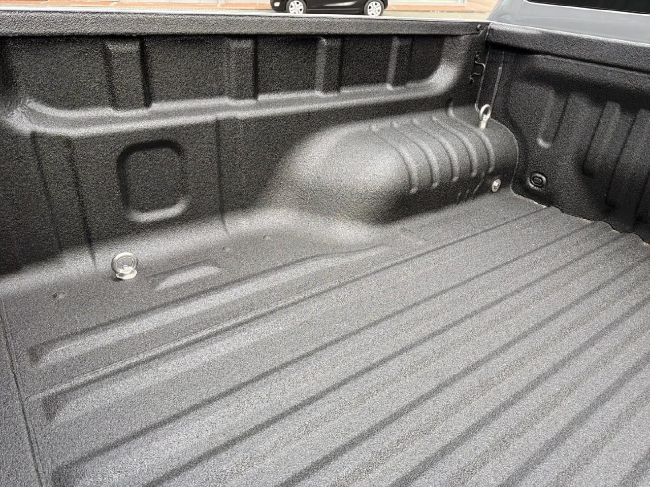 Fahrzeugabbildung Isuzu D-Max Double Cab 4WD V-CROSS für Wohnkabine