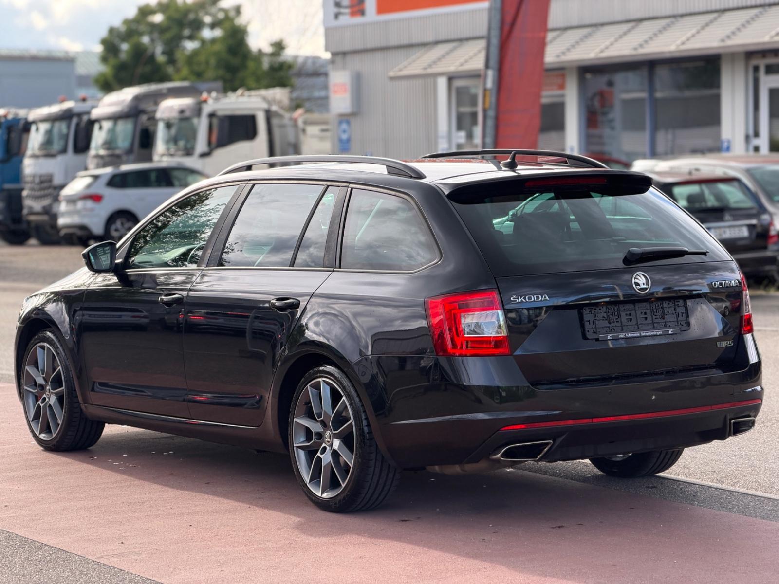 SKODA OCTAVIA COMBI RS 220 ch BVM - 1ère MAIN - CUIR - HIFI - 193000 km