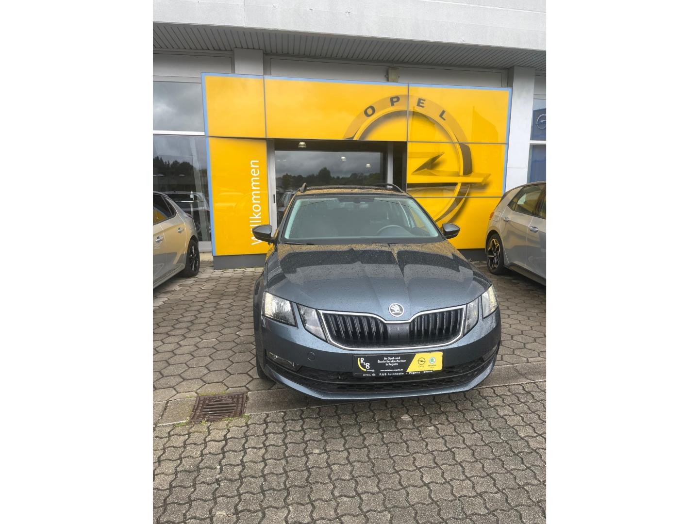 Skoda Octavia Combi Tour+Alufelgen+Navi+Klimaautomatik
