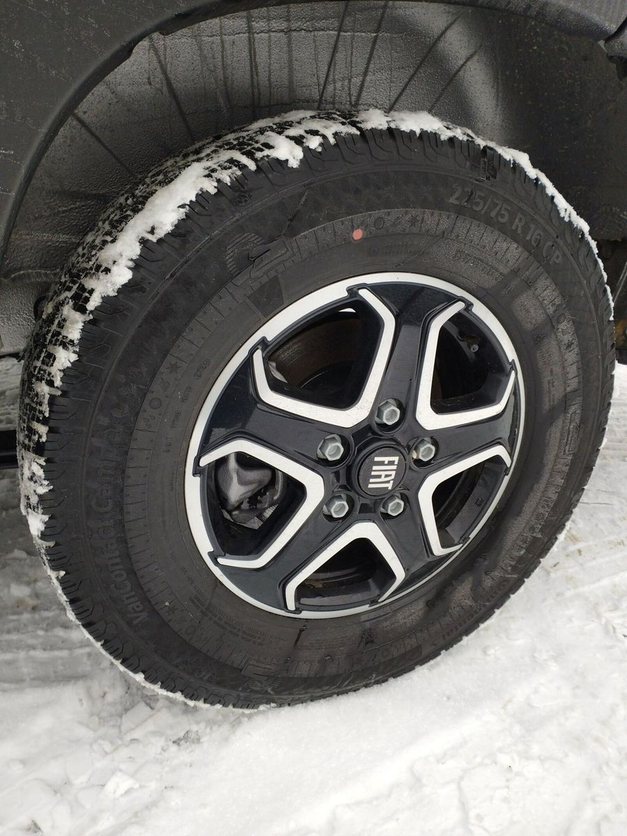 Fahrzeugabbildung Eura Mobil Van V 635 EB Captain-Chair- Sitze, Skyroof, RFK