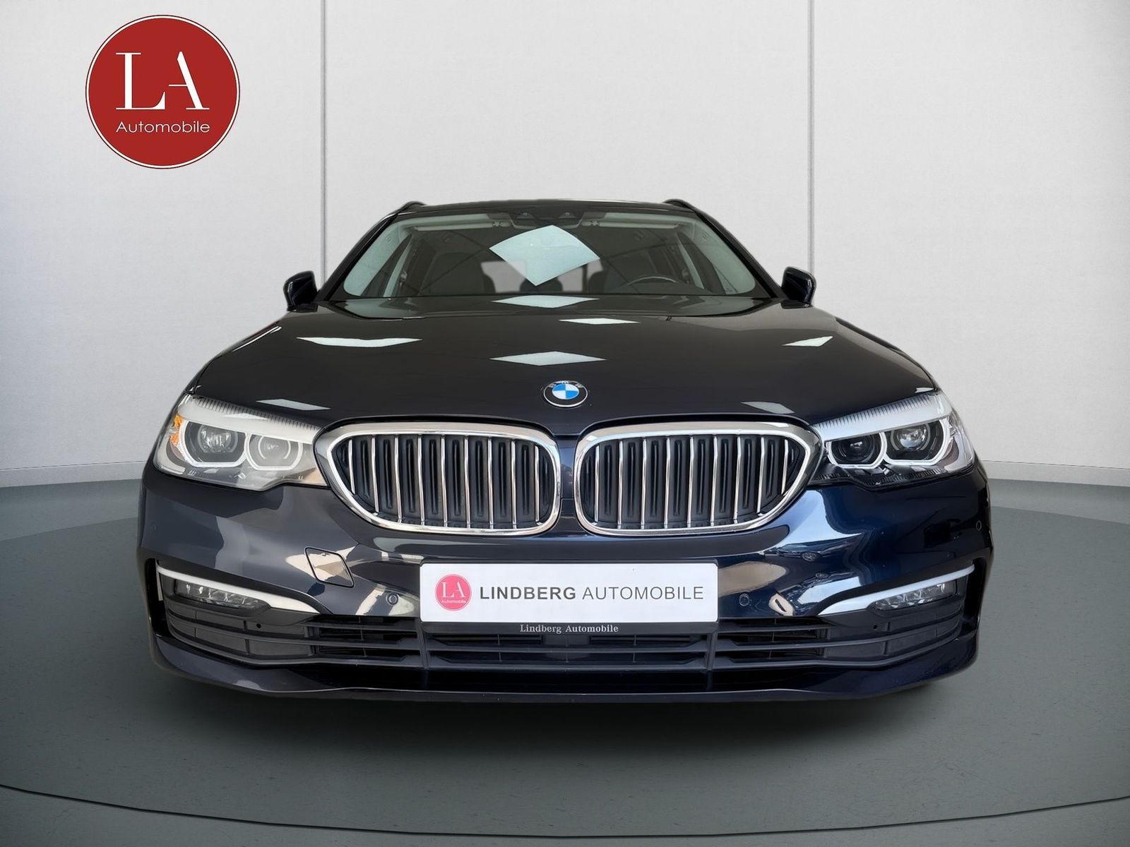 BMW 520 d Touring*RFK*STZBLFT*SHZ*AHK*MEMORY* imagem 2