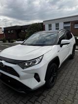 Toyota RAV4 Hybrid Team Deutschland | AHK | Scheckheft - gebrauchte Toyota RAV 4 aus dem Jahr 2020