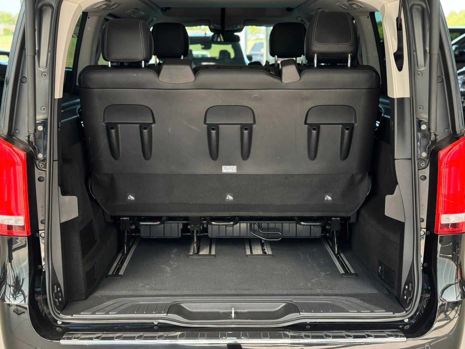 Fahrzeugabbildung Mercedes-Benz V-Klasse Vito Marco Polo 250 d HORIZON EDITION