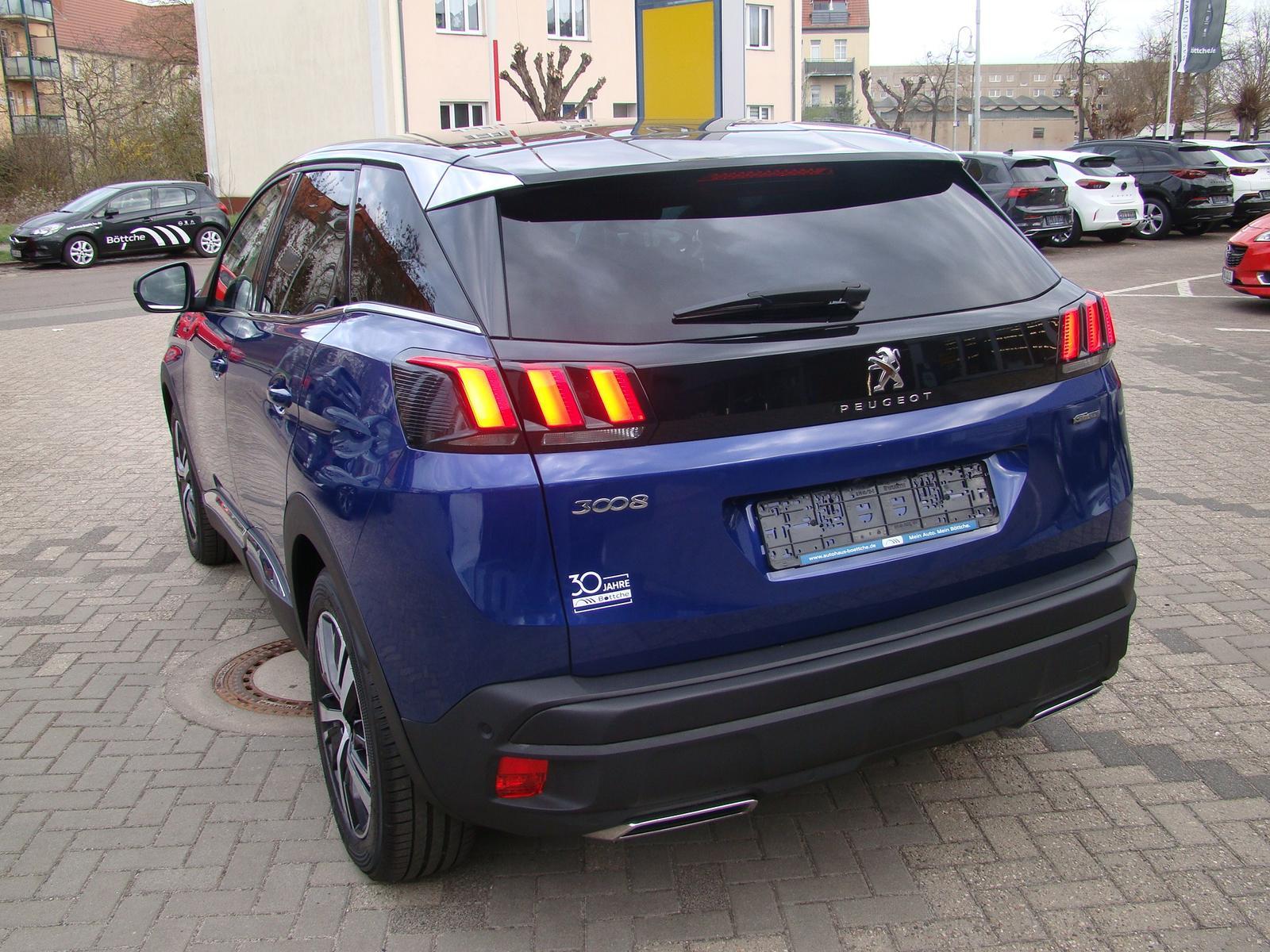 Peugeot 3008 GT-Line 1.2 12V e-THP / Full-LED-Paket
