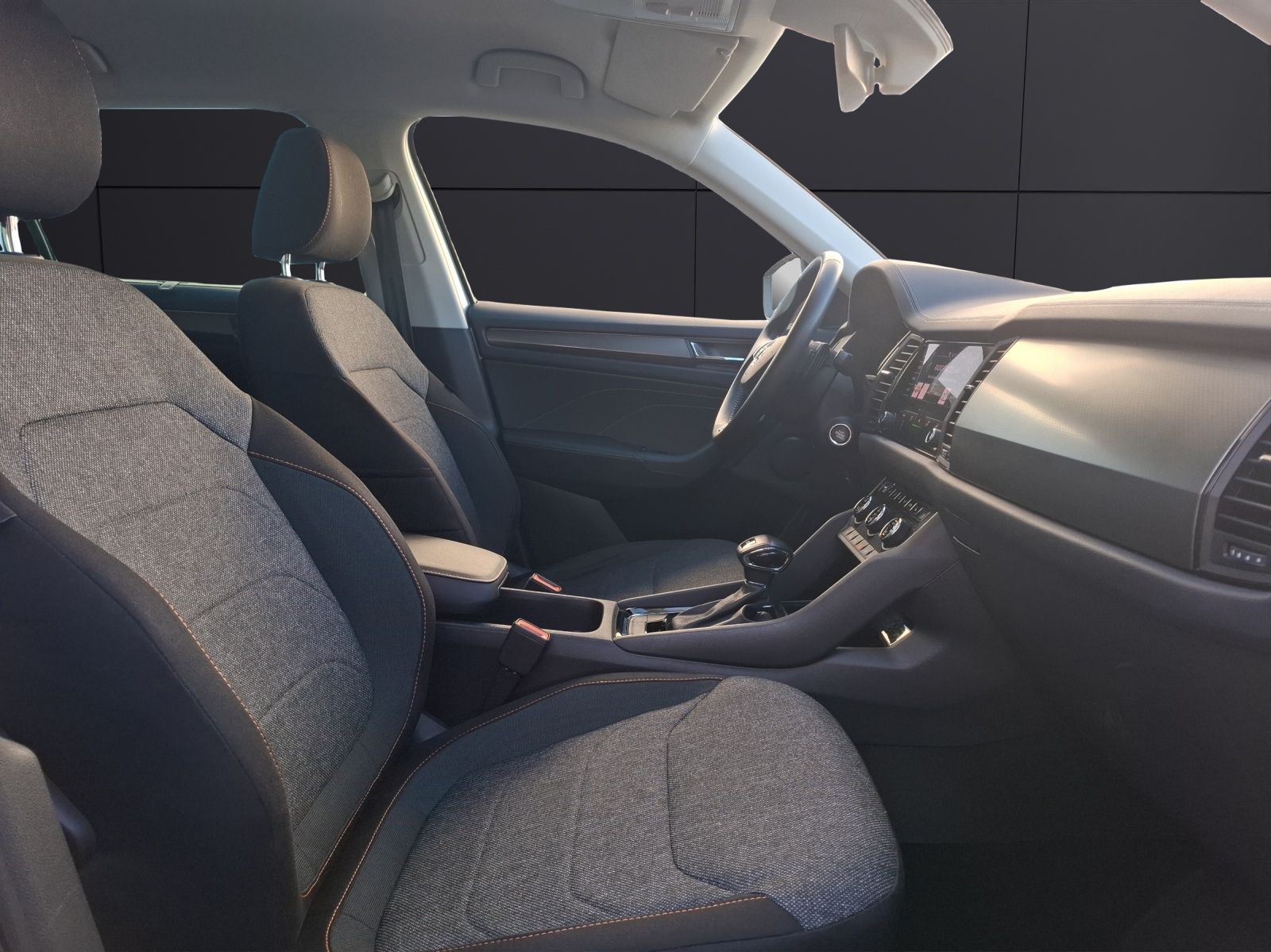 Fahrzeugabbildung SKODA Kodiaq TSI Clever DSG Matrix AHK Navi ACC RFK SH