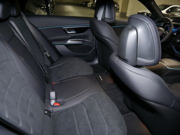 Mercedes E 200 - 7