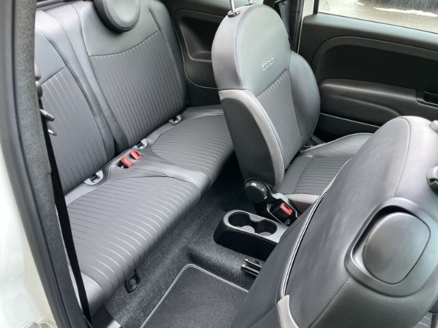 Fahrzeugabbildung Fiat 500C 1.0 Mild Hybrid RockStar Navi, DAB, Tempoma