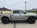 Dodge RAM - silberne Dodge RAM