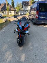 BMW M1000RR