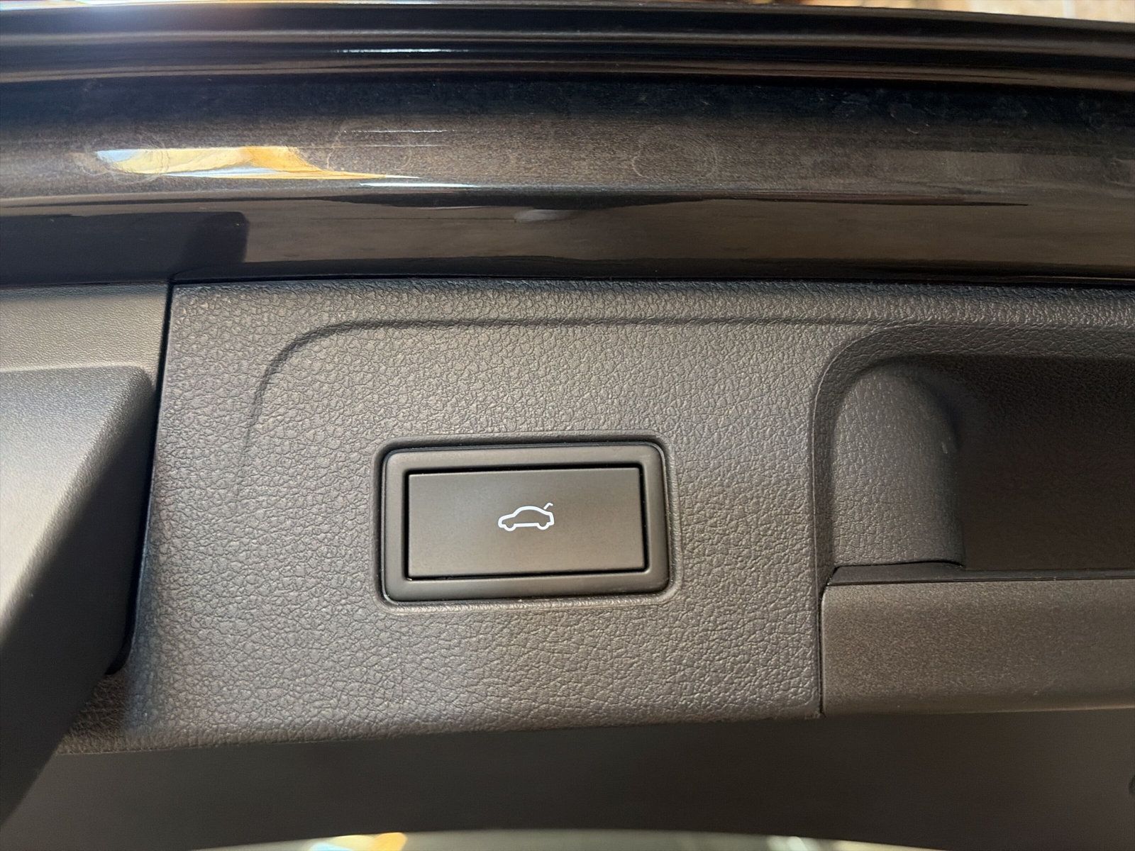Fahrzeugabbildung Volkswagen Passat Variant 2.0 TDI AppConnect SHZ ACC