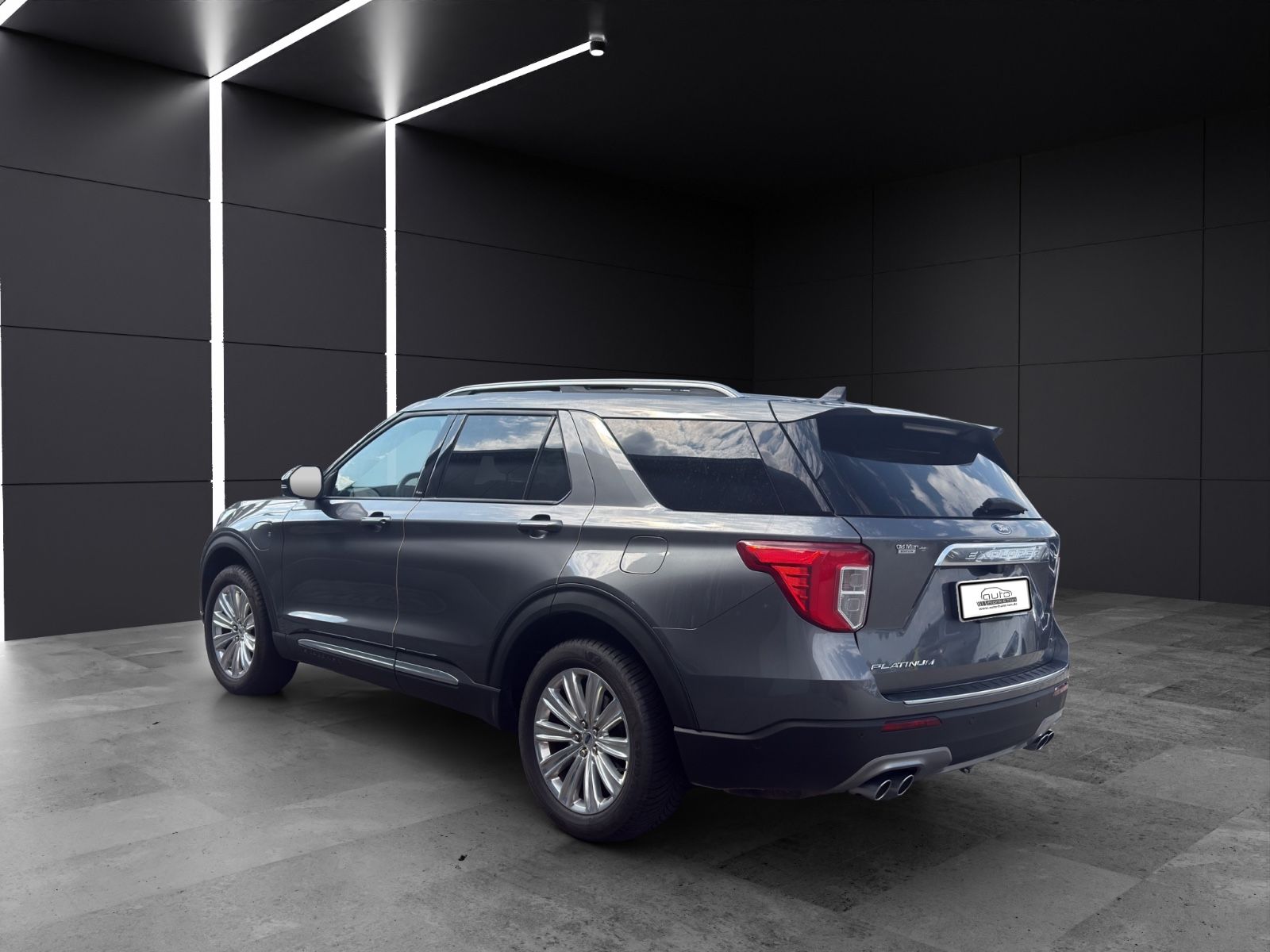 Fahrzeugabbildung Ford Explorer Platinum Plug-in-Hybrid 4x4*Pano*B&O*
