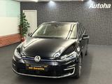 Volkswagen Golf VII Lim. E-Golf: virtual cockpit.Voll Leder - mit Elektro-Antrieb: Schwarz, Freisprecheinrichtung