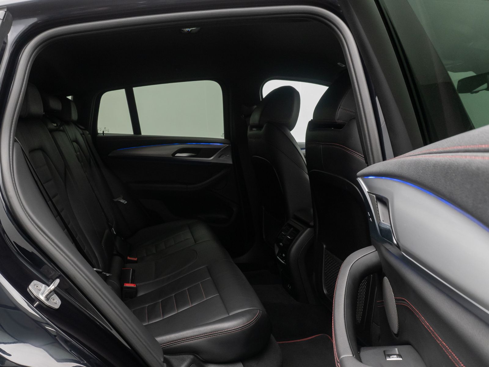 Fahrzeugabbildung BMW X4 M40i Kamera DAB HUD Memory Komfort H/K 20Zoll