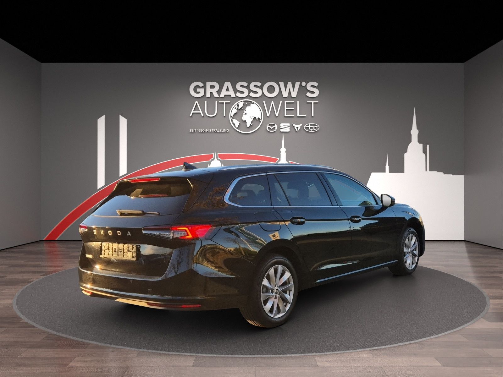 Fahrzeugabbildung SKODA Superb 1.5 TSI DSG Combi ACC/SHZ/LED/NAVI/RFK