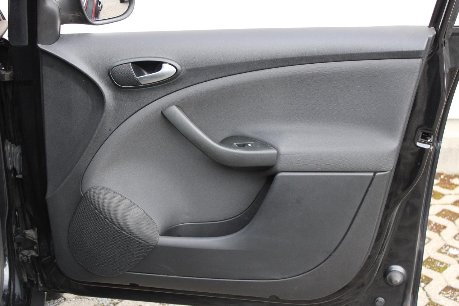 Seat Altea XL 2012 — photo 23