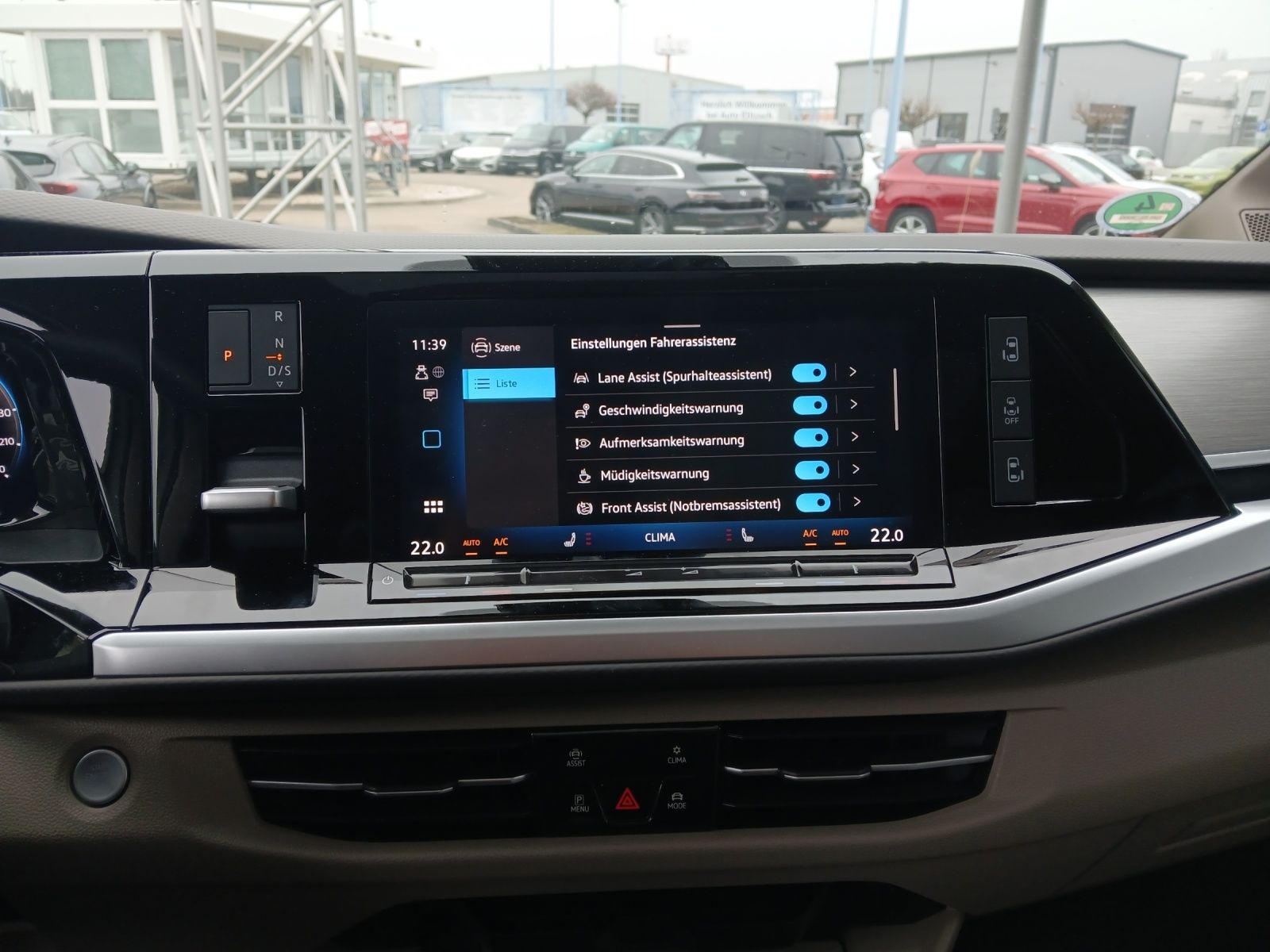 Fahrzeugabbildung Volkswagen T7 Multivan TSI LR Style ACC AHK LED RFK PARK AS