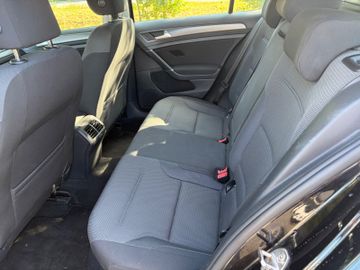 Volkswagen Golf - 7