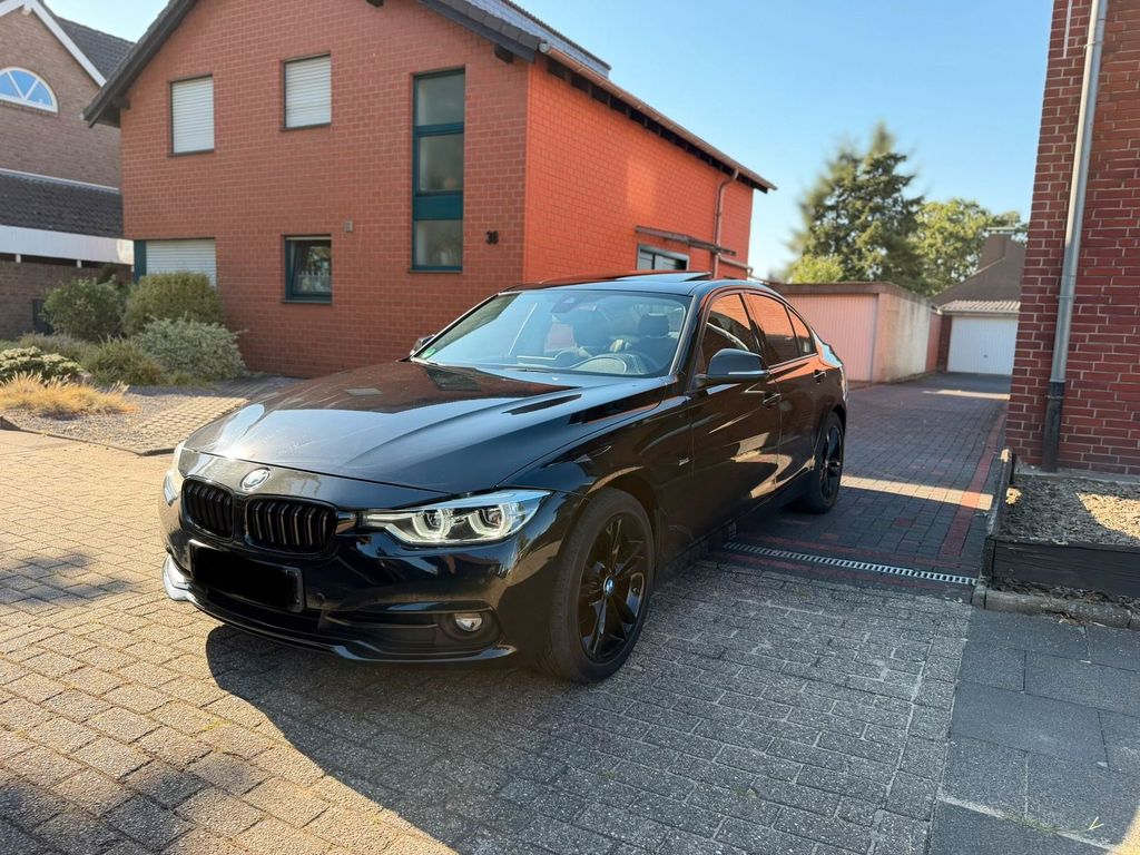 Image of BMW 320