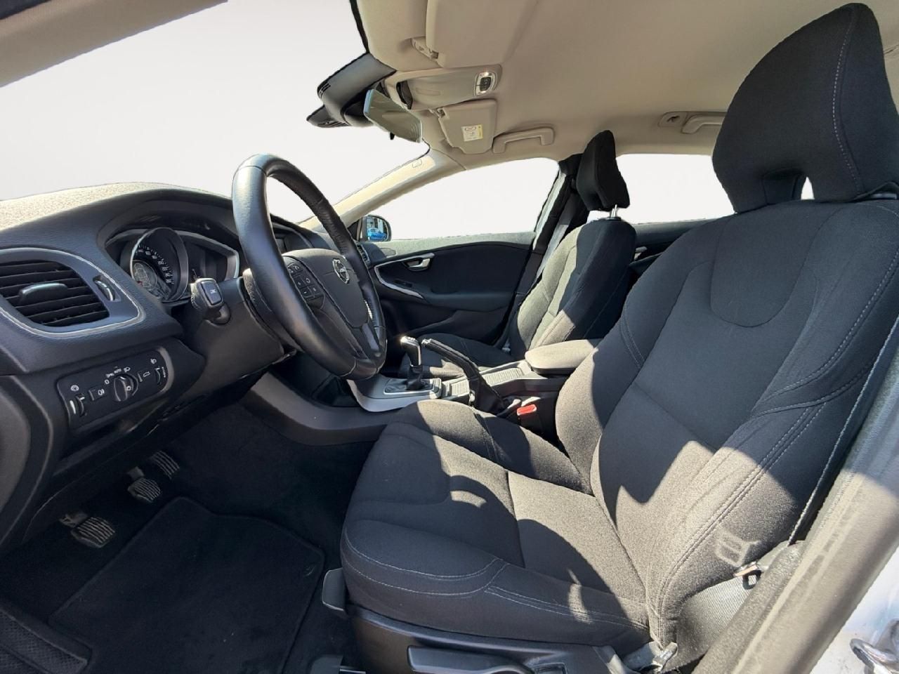 Fahrzeugabbildung Volvo V40 Kinetic