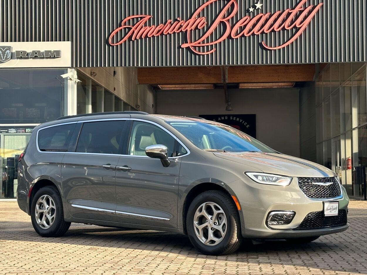 Chrysler Pacifica Limited AWD