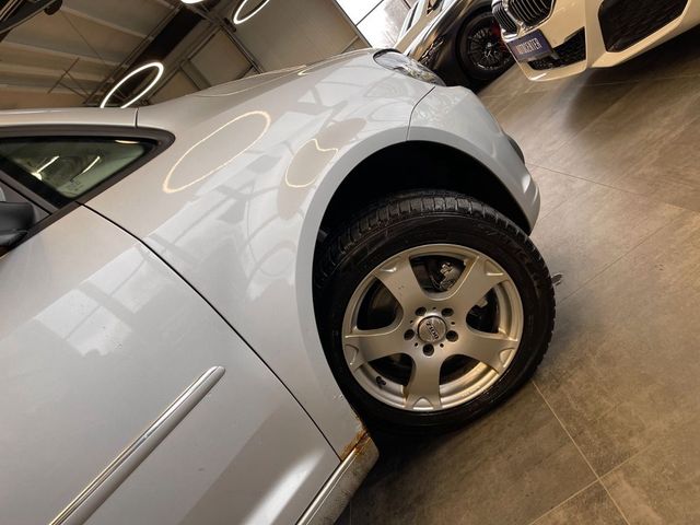 Volkswagen Touran Highline *PANO*SHZ*NAVI*PDC*TEMPOMAT*