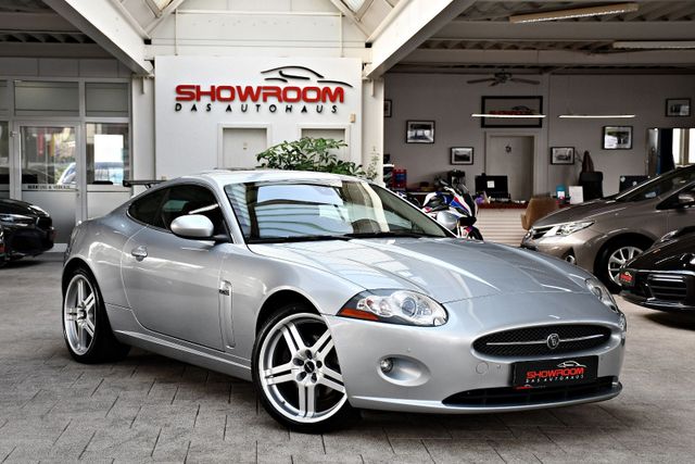 Jaguar XK 4.2 V8 Coupe Luxus-Sport DE FZG Traum-Zustand