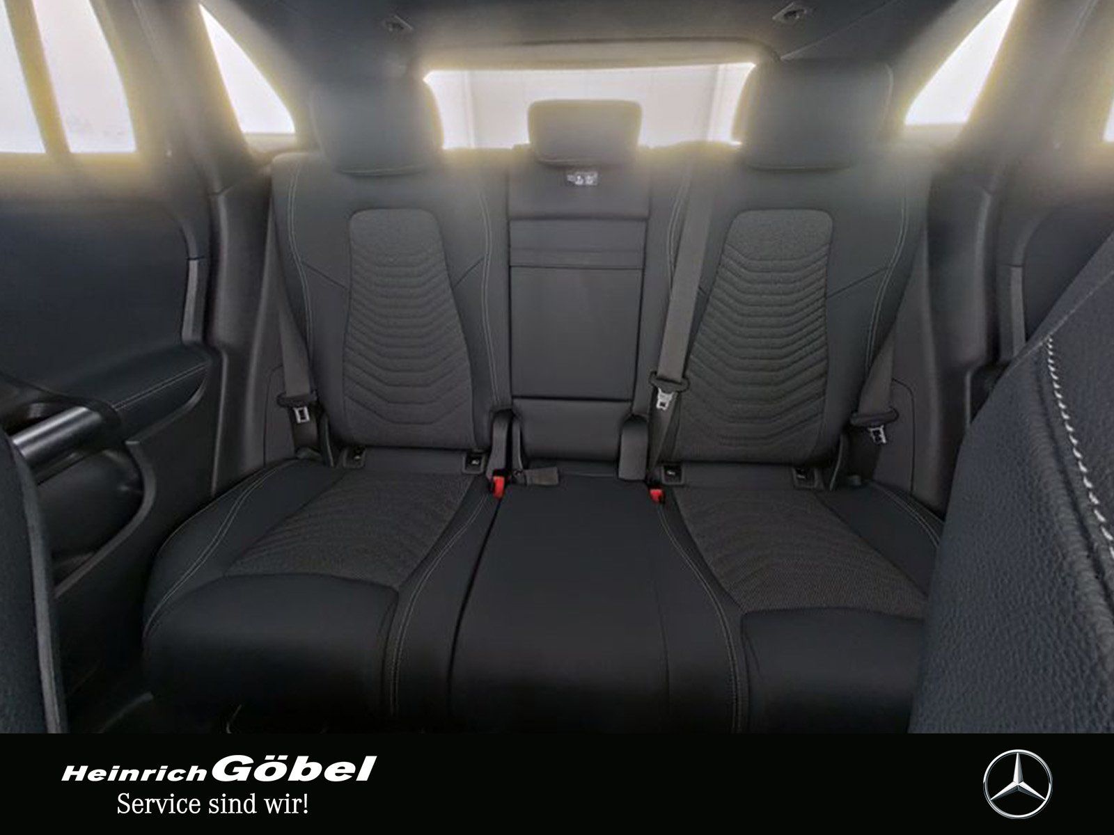 Fahrzeugabbildung Mercedes-Benz GLA 220 d 4M Progressive PANO+TOTWINKEL+AHK+360°