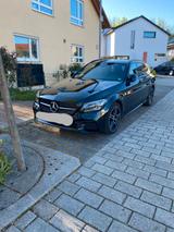 Mercedes-Benz C 300 d 4MATIC T Autom. AMG-Paket + Night-Paket