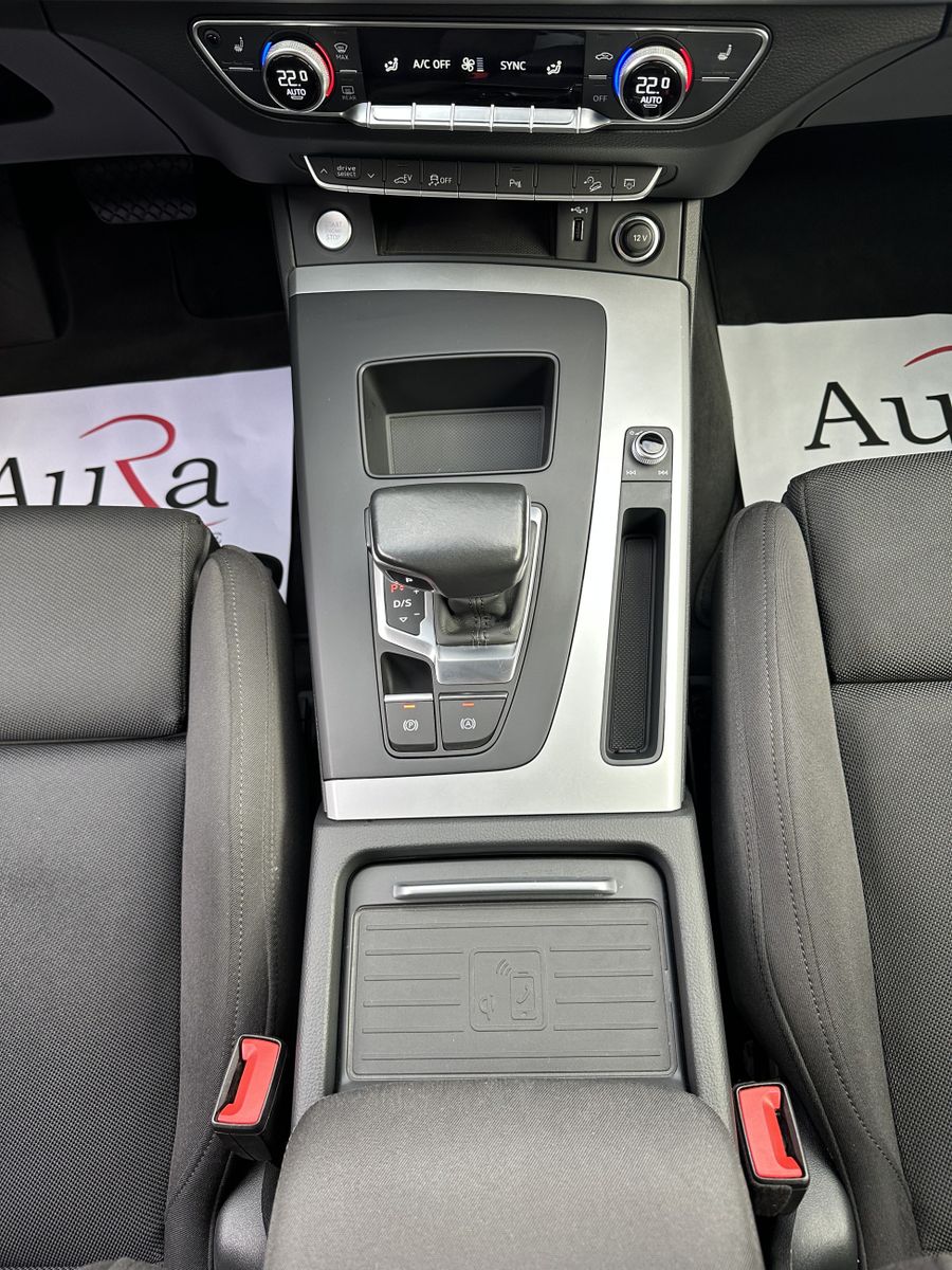 Fahrzeugabbildung Audi Q5 50 TFSI e Quattro NAV+LED+KAM+V-COCK+TEMPOMAT