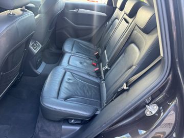 Audi Q5 - 11