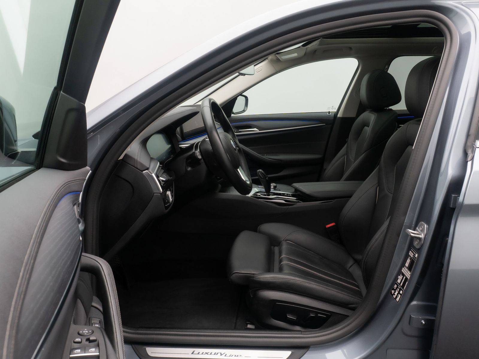 Fahrzeugabbildung BMW 540i xD Luxury Line Panorama Kamera HUD 4xKlima