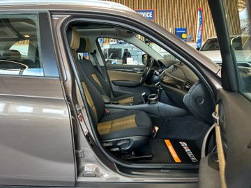 BMW X1 18 d xDrive *Navi*Pano*BiXenon*AHK*