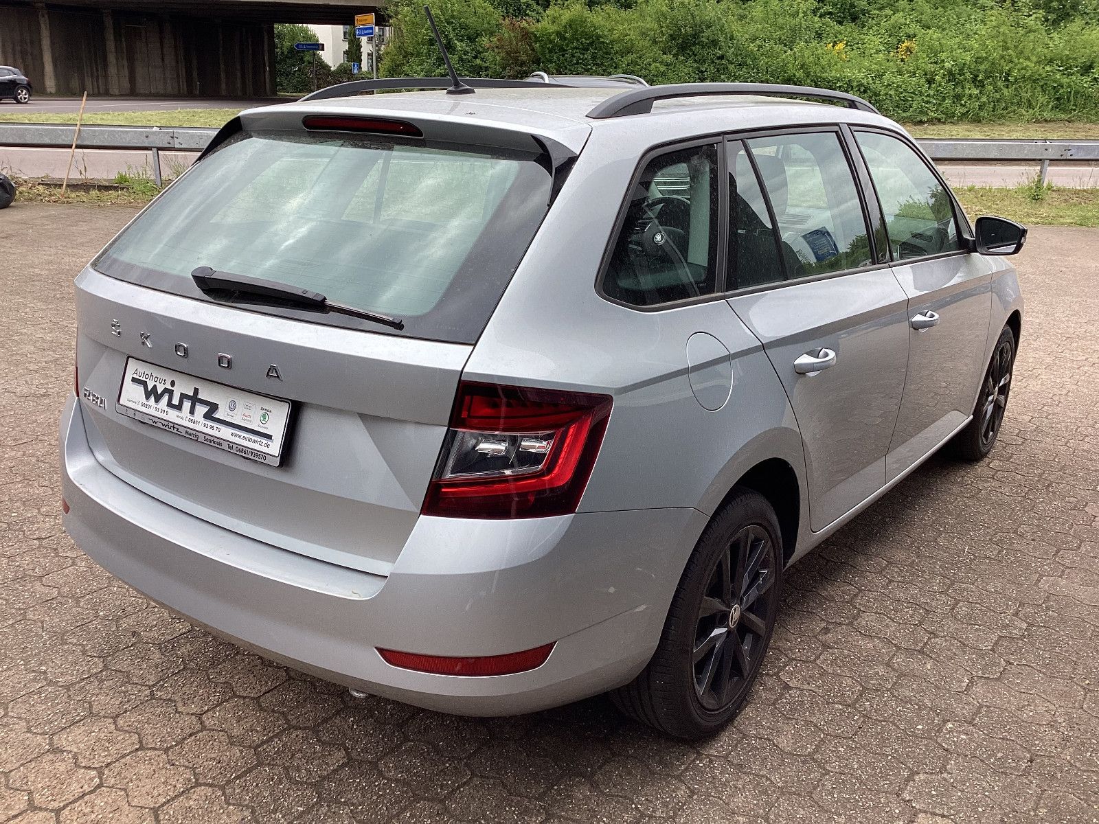 Fahrzeugabbildung SKODA Fabia Combi 1.0 TSI