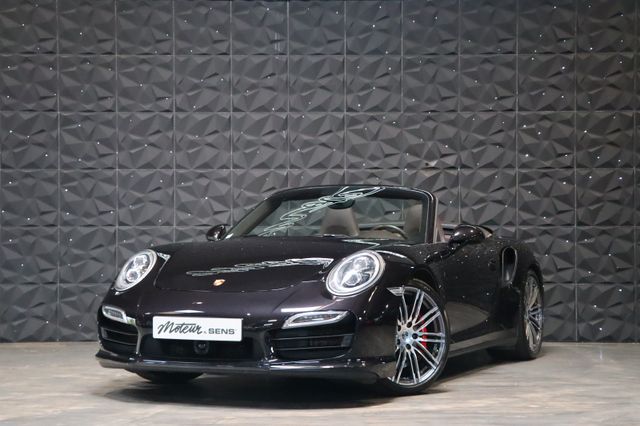 Porsche 991 Turbo Cabriolet - PDLS+ - 18 Ways -Burmester