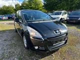 Peugeot 5008 Active 1.6 7.Sitzer - Peugeot 5008 in Kiel