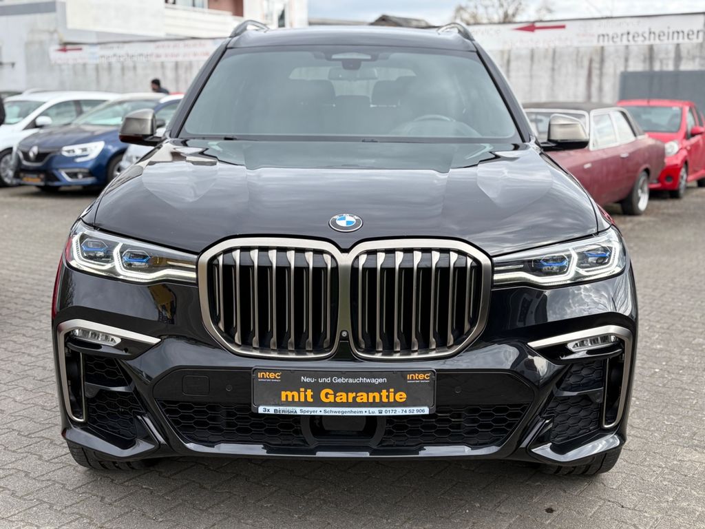 BMW X7 M50