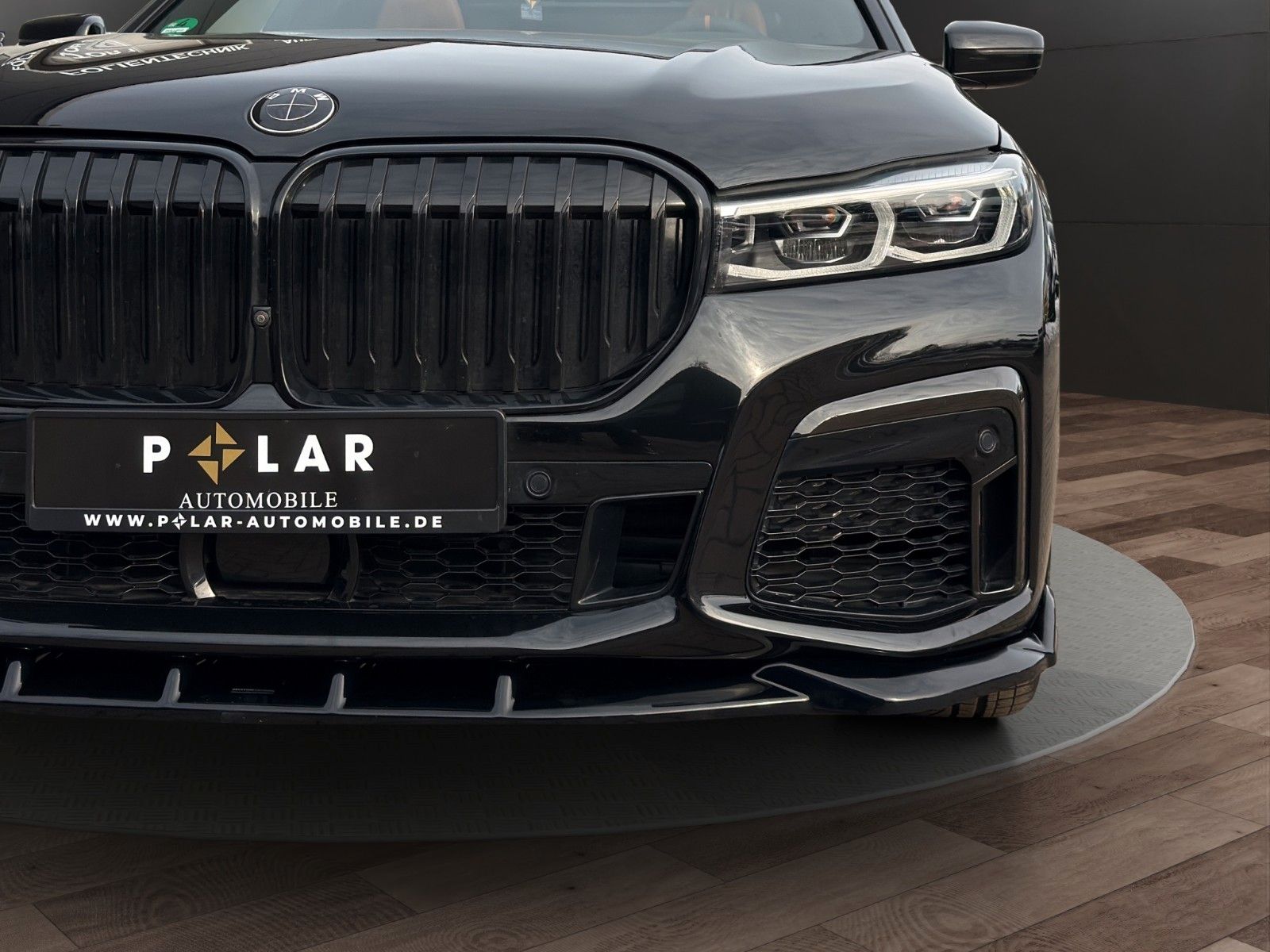 Fahrzeugabbildung BMW 750Li xDrive HUD/Skylounge/H&K/Massage/Luftf.