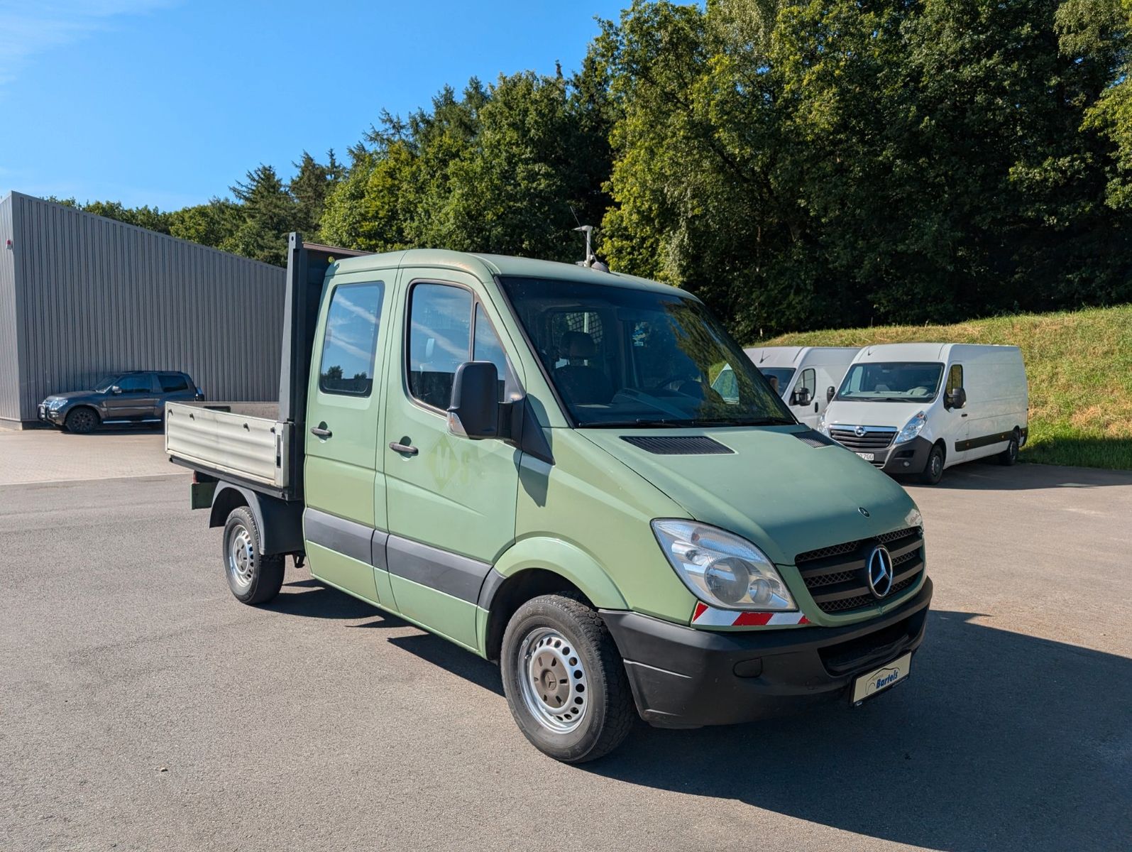 Fahrzeugabbildung Mercedes-Benz Sprinter Pritsche DoKa AHK