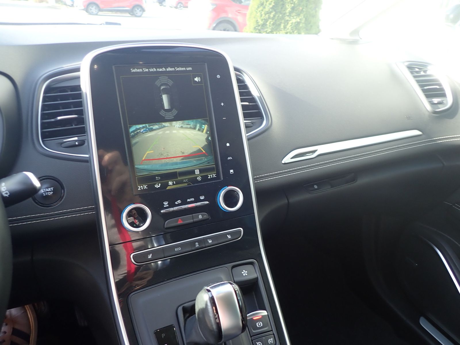 Fahrzeugabbildung Renault Scenic Grand BOSE Edition TCe 160 EDC