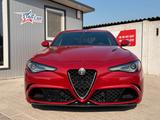 Alfa Romeo Giulia QV 1.Hand Unfallfrei Perfekt - Alfa Romeo Giulia mit Benzin-Antrieb: Rot